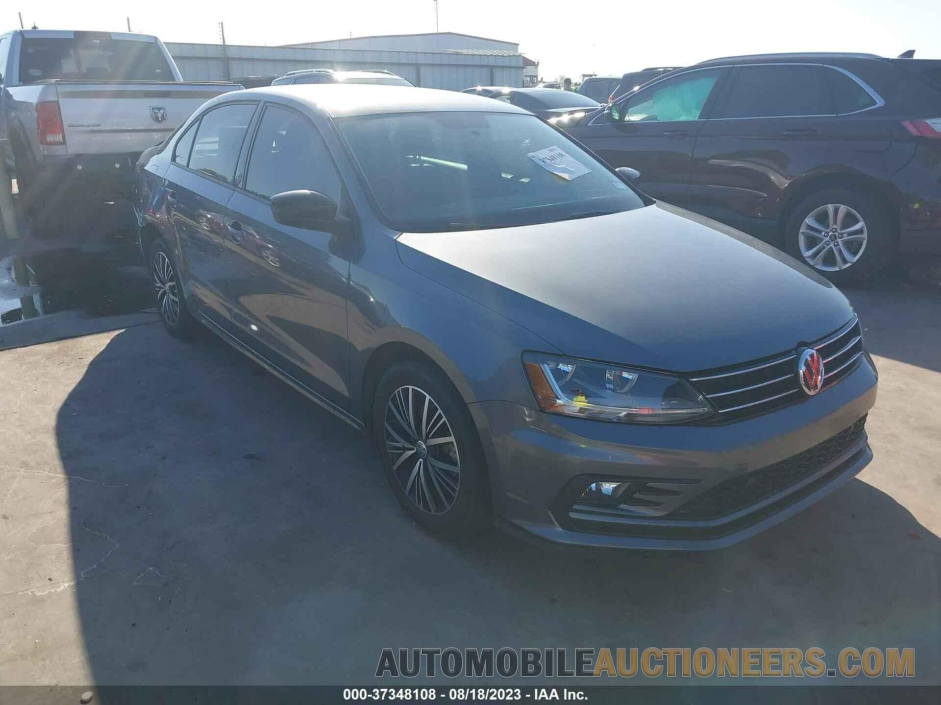 3VWB67AJ8JM211966 VOLKSWAGEN JETTA 2018