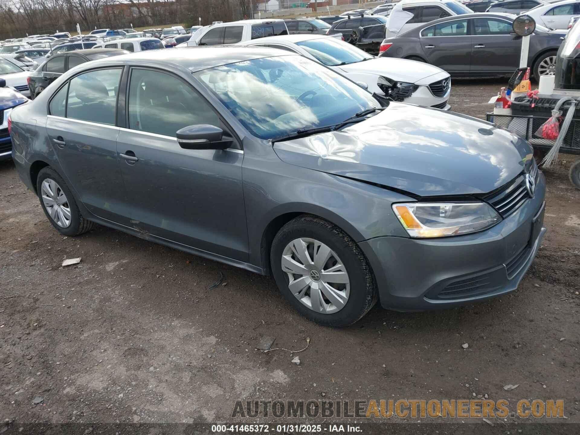 3VWBP7AJ9DM385935 VOLKSWAGEN JETTA 2013