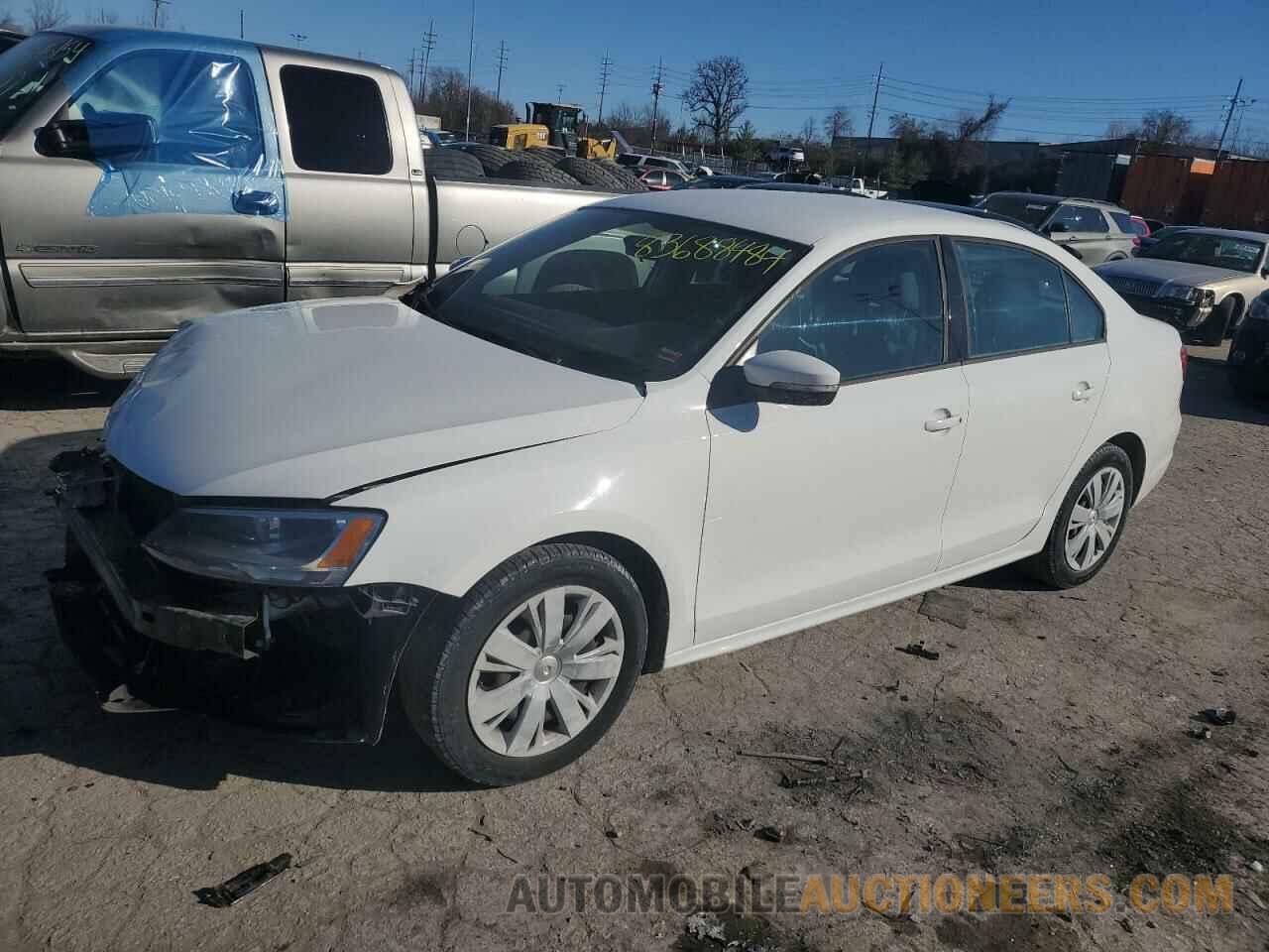 3VWBX7AJ7BM017735 VOLKSWAGEN JETTA 2011