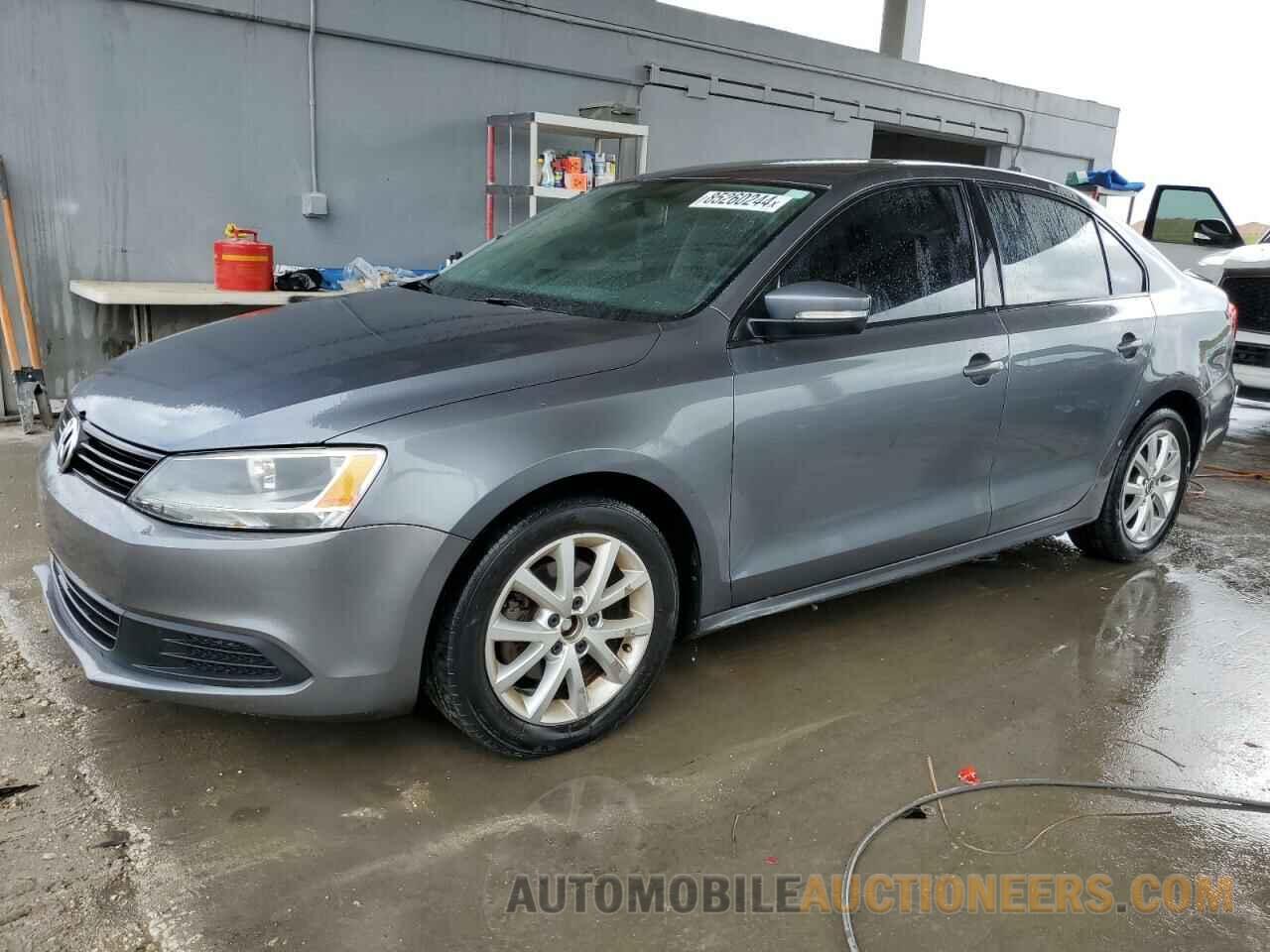 3VWBX7AJ7CM327949 VOLKSWAGEN JETTA 2012