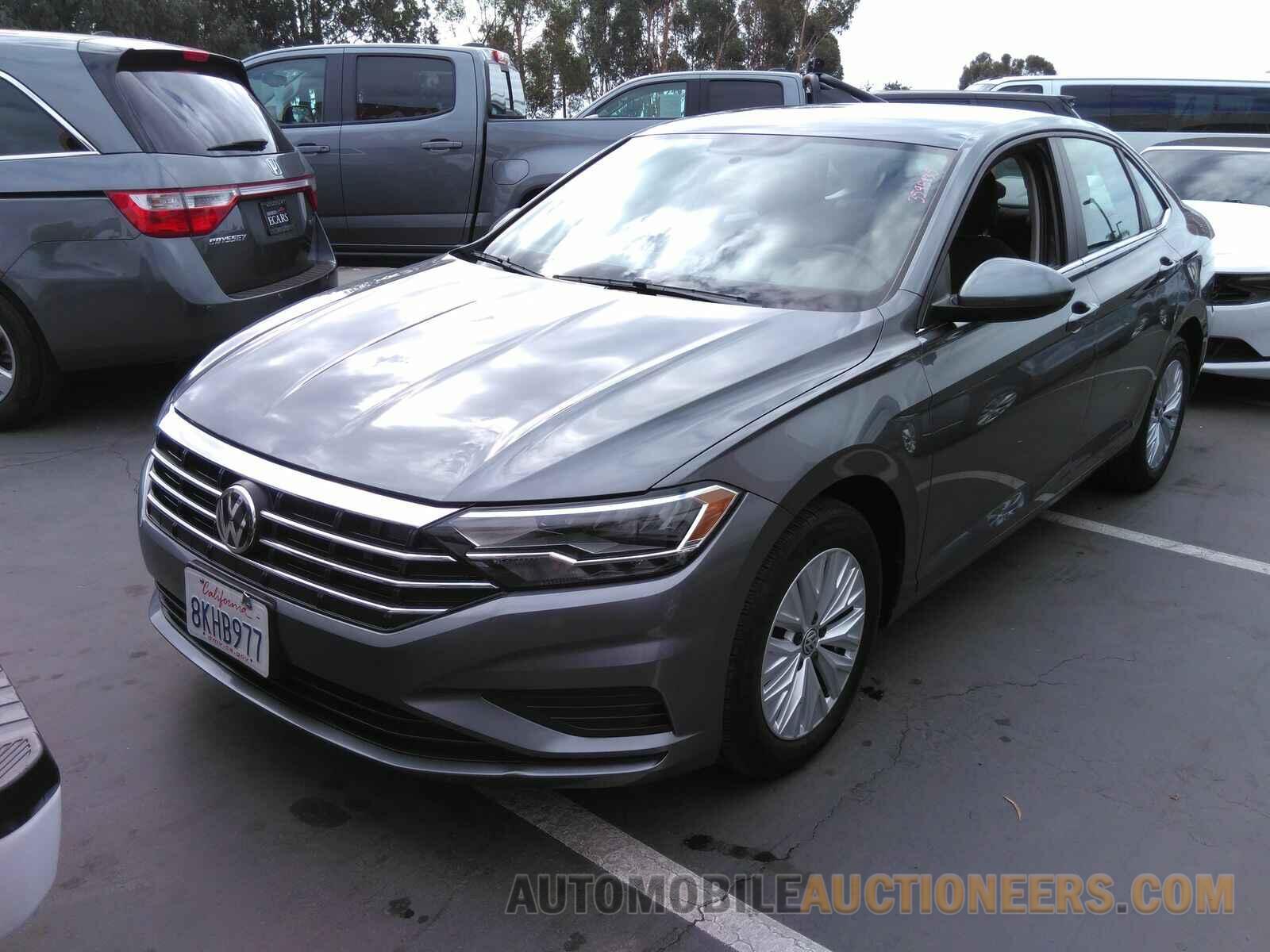 3VWC57BU1KM180139 Volkswagen Jetta 2019