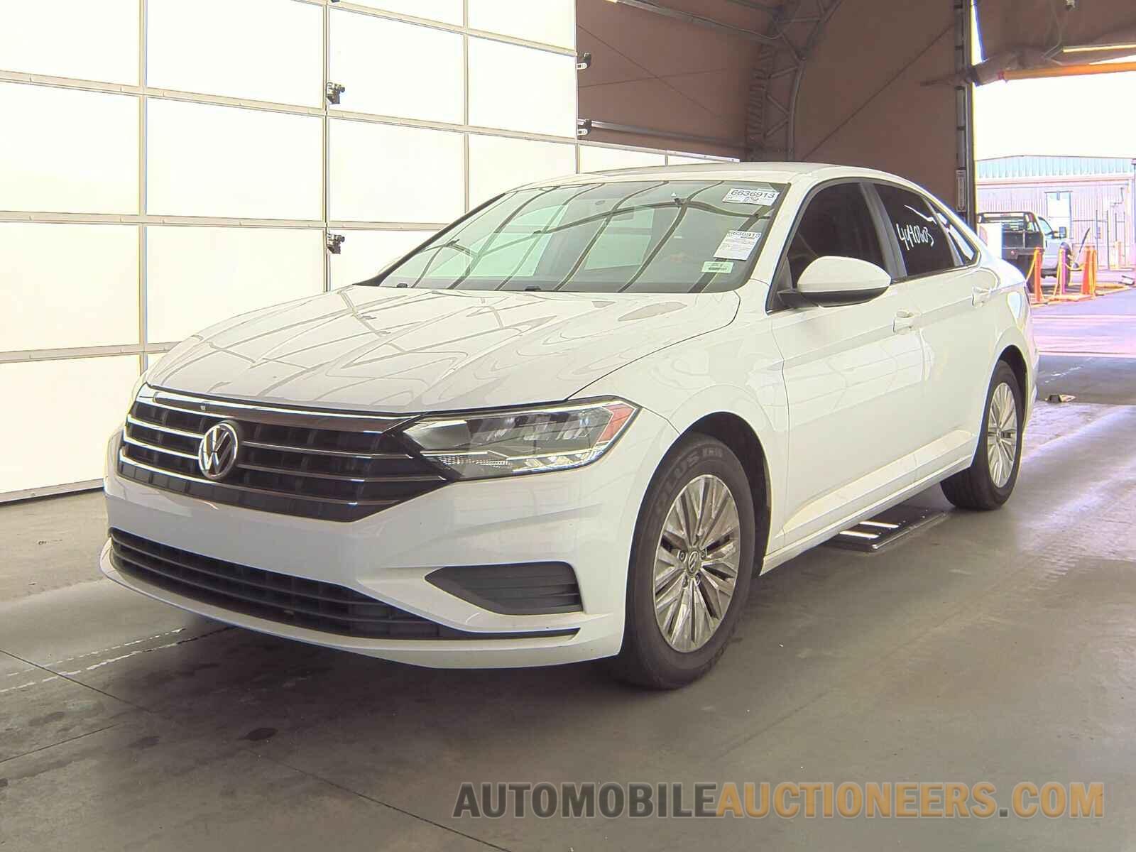 3VWC57BU3KM007643 Volkswagen Jetta 2019