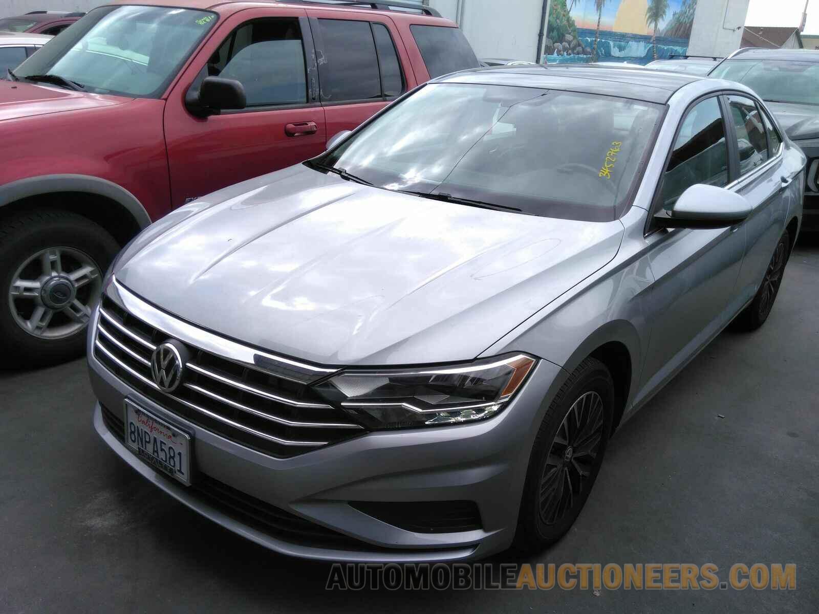 3VWC57BU3KM263586 Volkswagen Jetta 2019