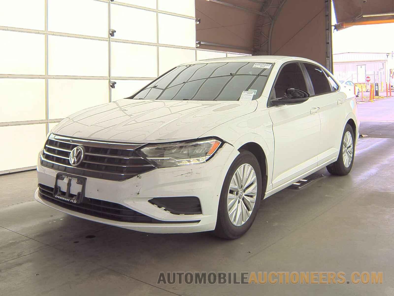 3VWC57BU4KM084148 Volkswagen Jetta 2019