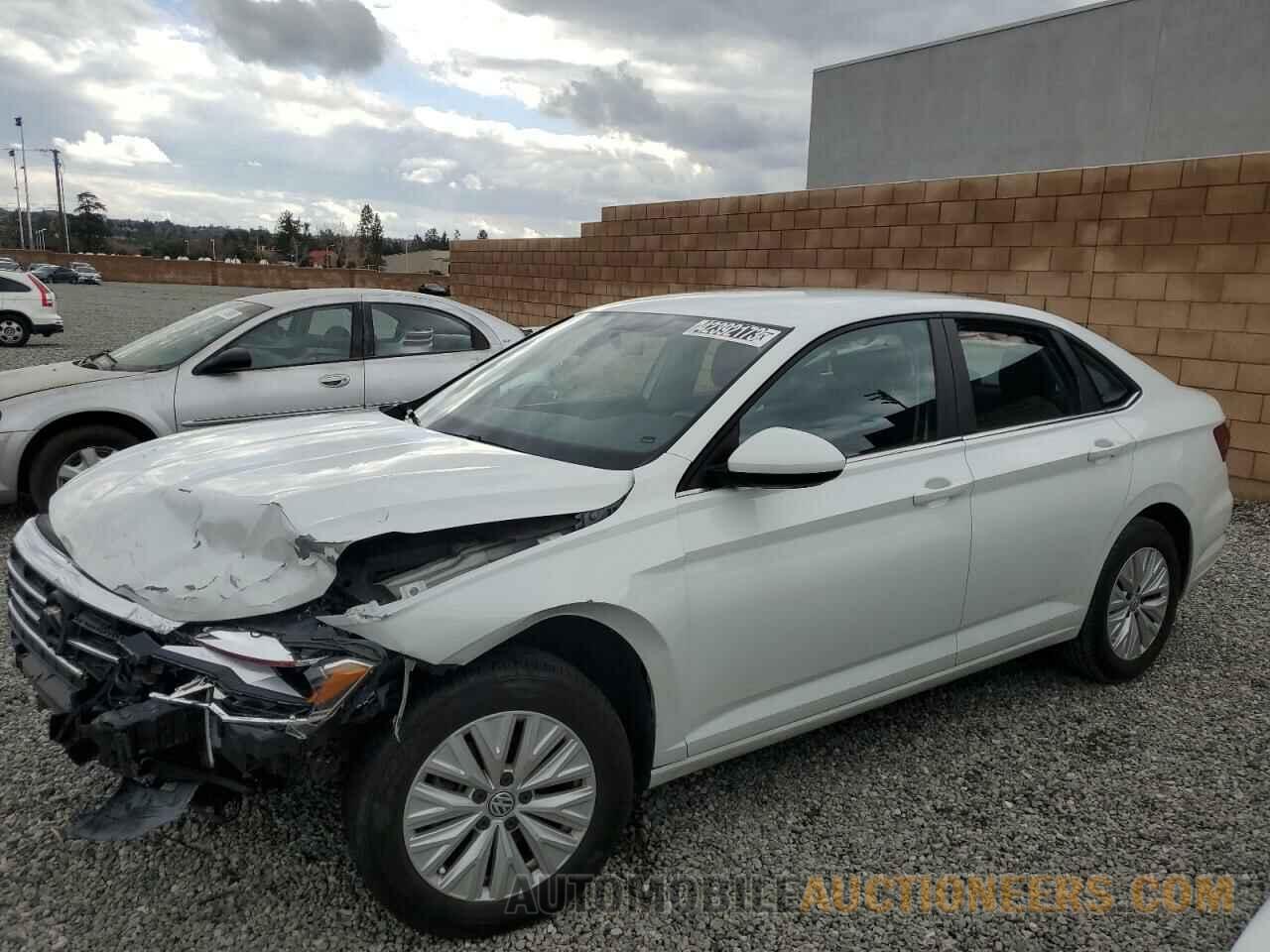 3VWC57BU5KM121823 VOLKSWAGEN JETTA 2019