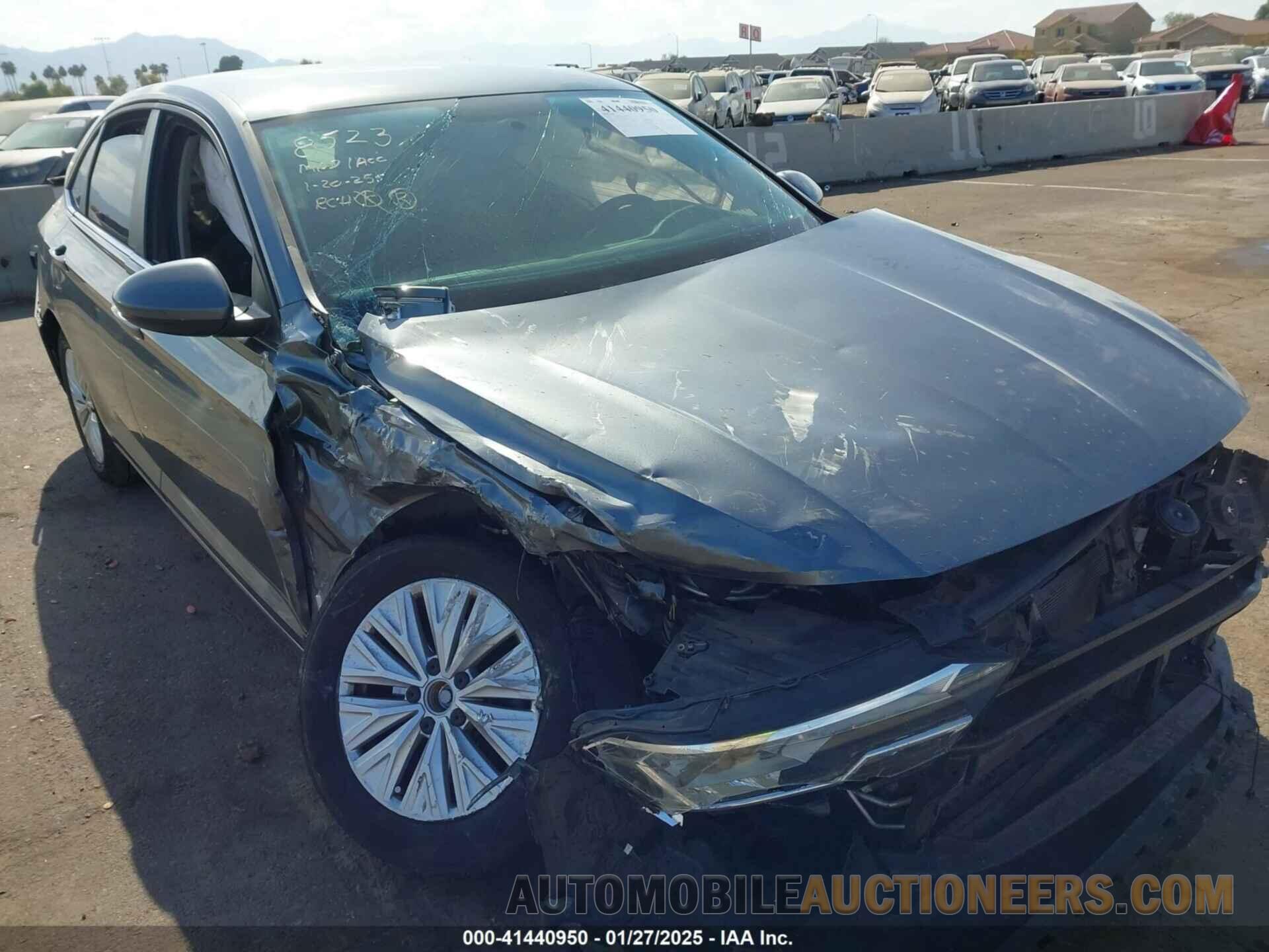 3VWC57BU8KM023305 VOLKSWAGEN JETTA 2019