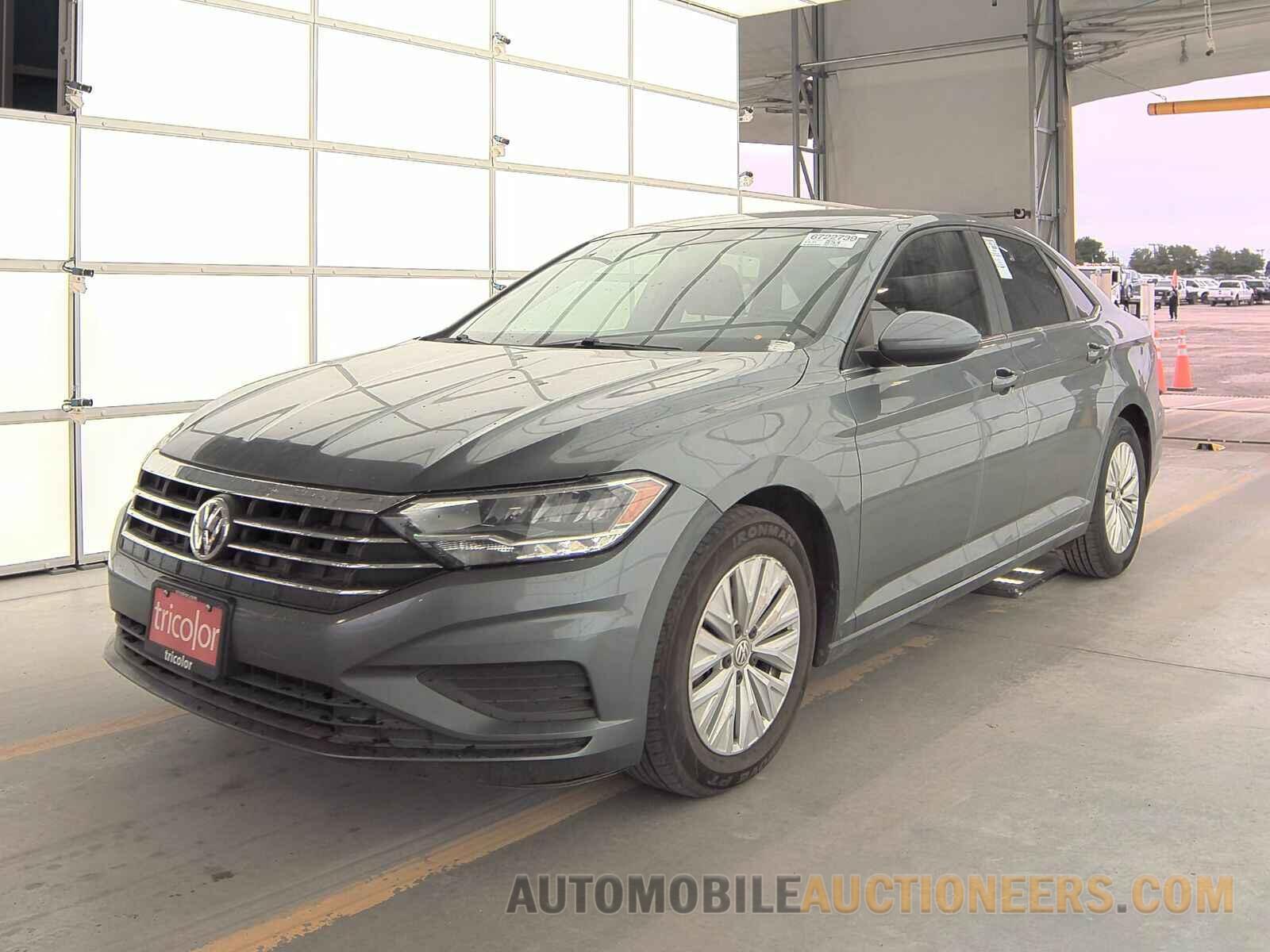 3VWC57BUXKM048223 Volkswagen Jetta 2019