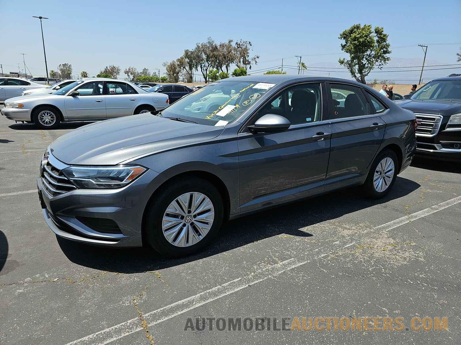 3VWC57BUXKM158317 Volkswagen Jetta 2019