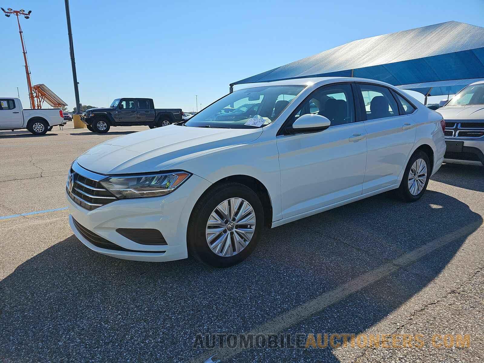 3VWC57BUXKM205233 Volkswagen Jetta 2019