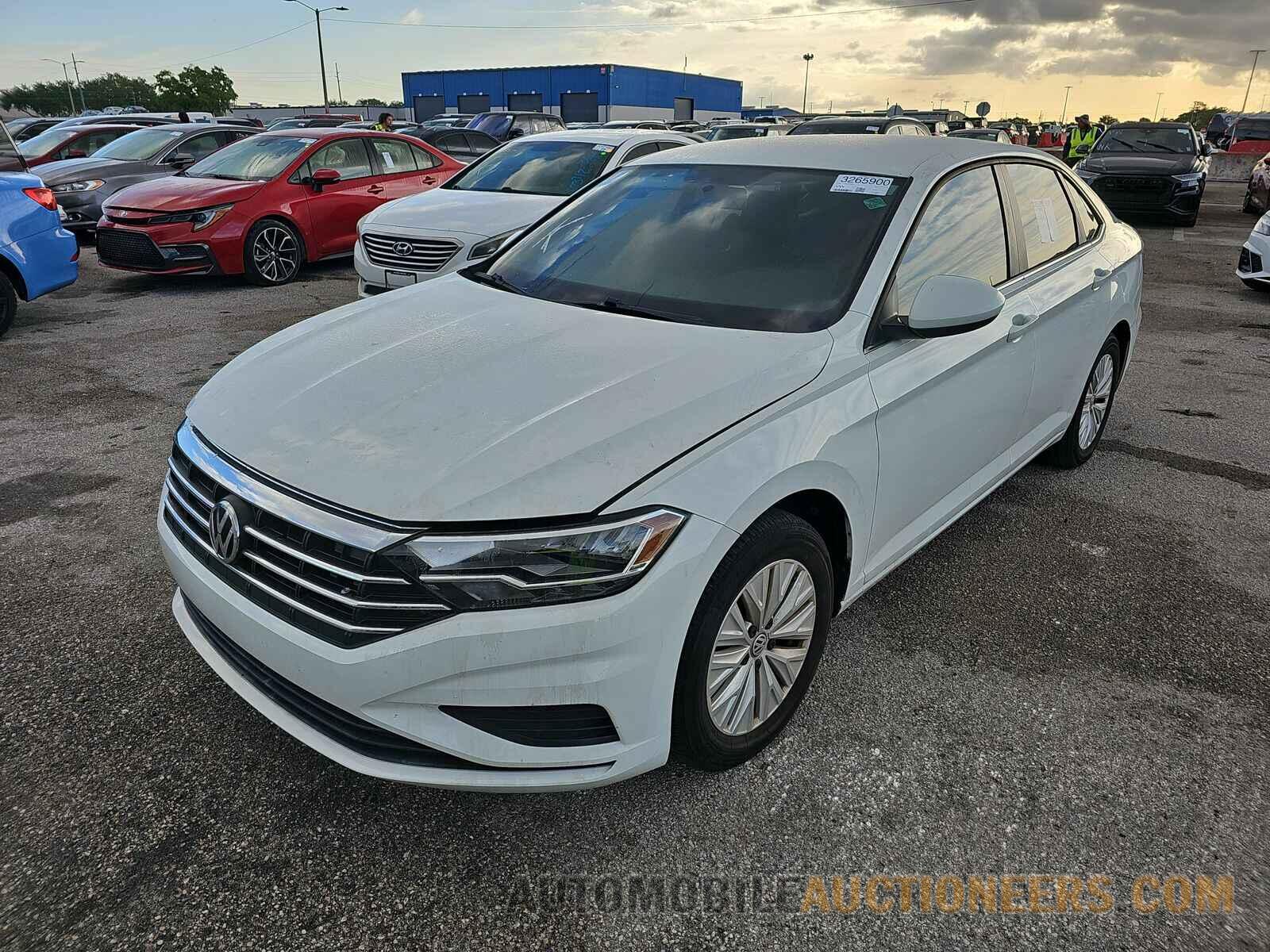 3VWC57BUXKM237504 Volkswagen Jetta 2019