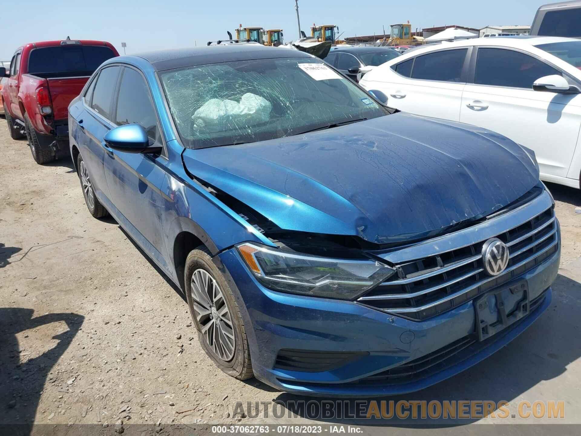 3VWCB7BU1KM220826 VOLKSWAGEN JETTA 2019