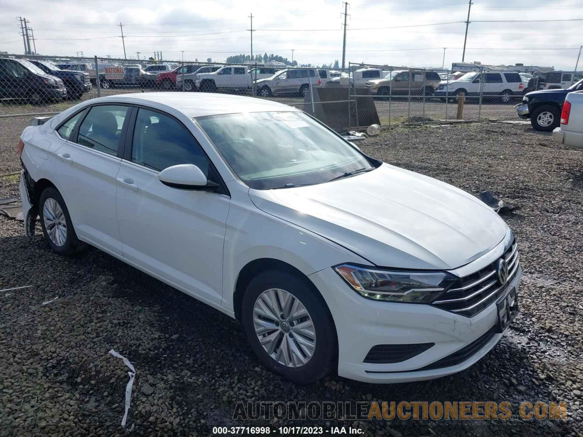 3VWCB7BU3KM273902 VOLKSWAGEN JETTA 2019