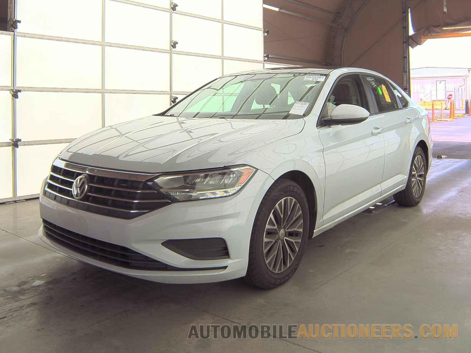 3VWCB7BUXKM142305 Volkswagen Jetta 2019