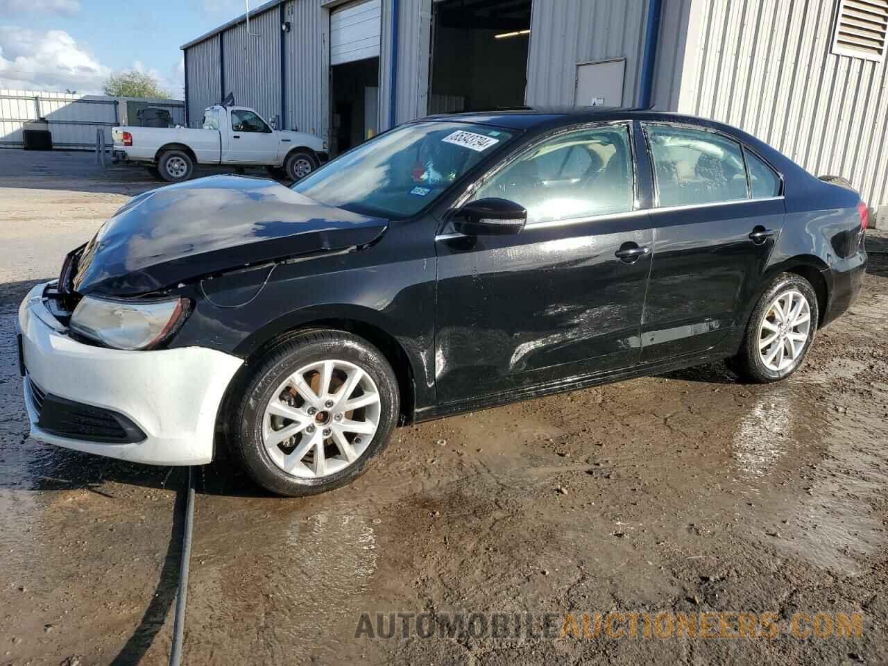 3VWD07AJ1EM352409 VOLKSWAGEN JETTA 2014