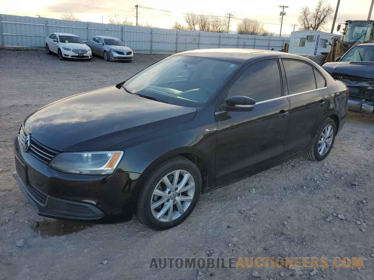 3VWD07AJ1EM429666 VOLKSWAGEN JETTA 2014