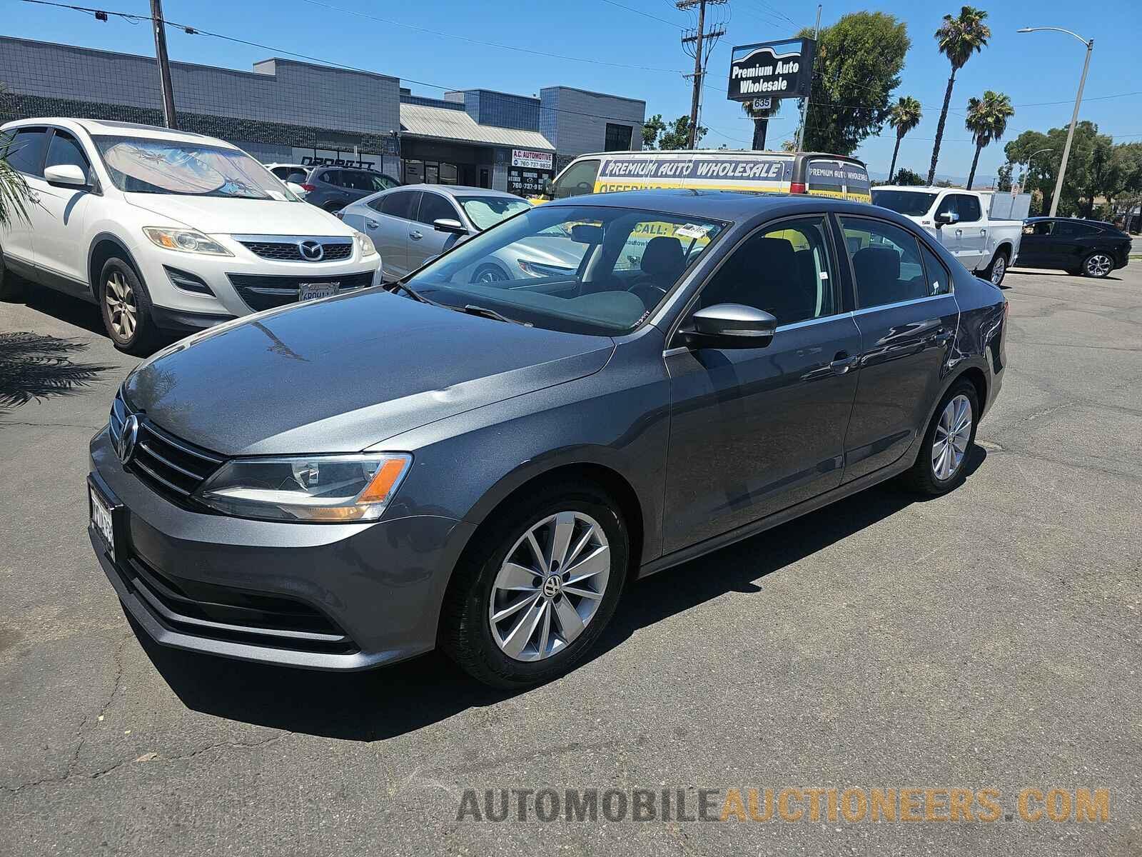 3VWD07AJ6FM418678 Volkswagen Jetta 2015