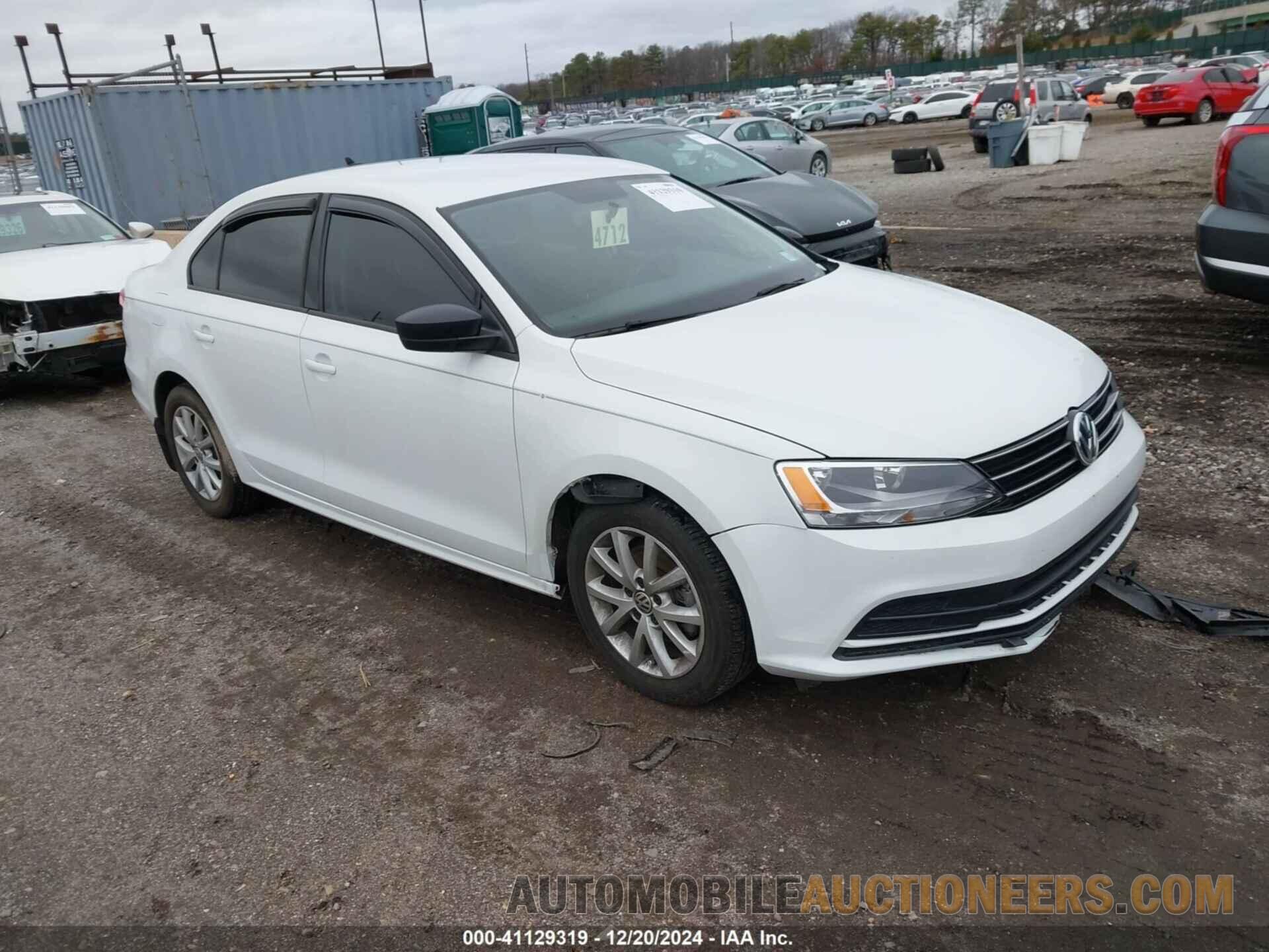 3VWD07AJ7FM413960 VOLKSWAGEN JETTA 2015