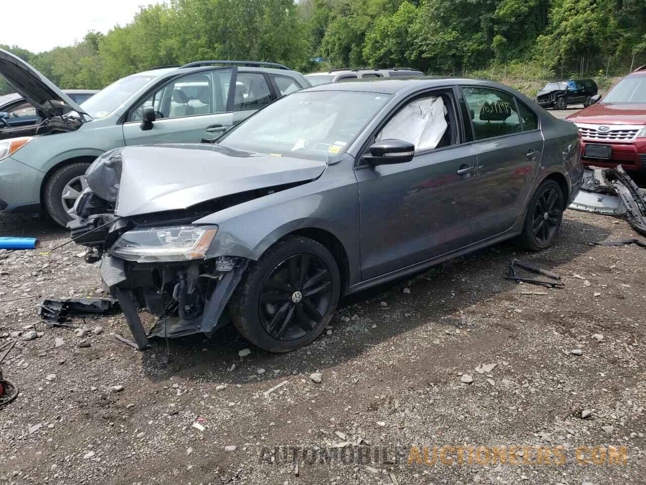 3VWD17AJ0JM215243 VOLKSWAGEN JETTA 2018