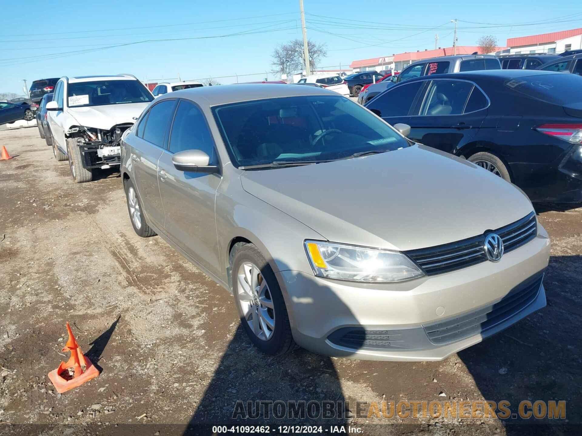 3VWD17AJ1EM215371 VOLKSWAGEN JETTA 2014