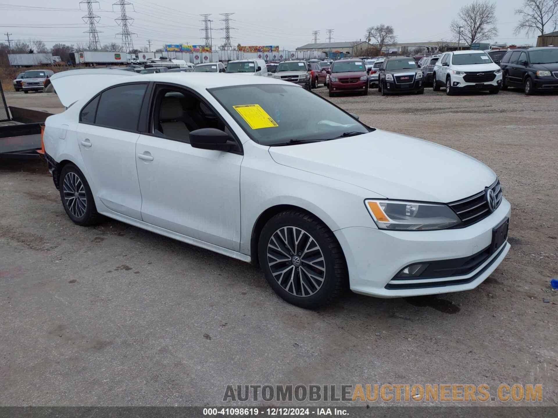 3VWD17AJ1FM216439 VOLKSWAGEN JETTA 2015