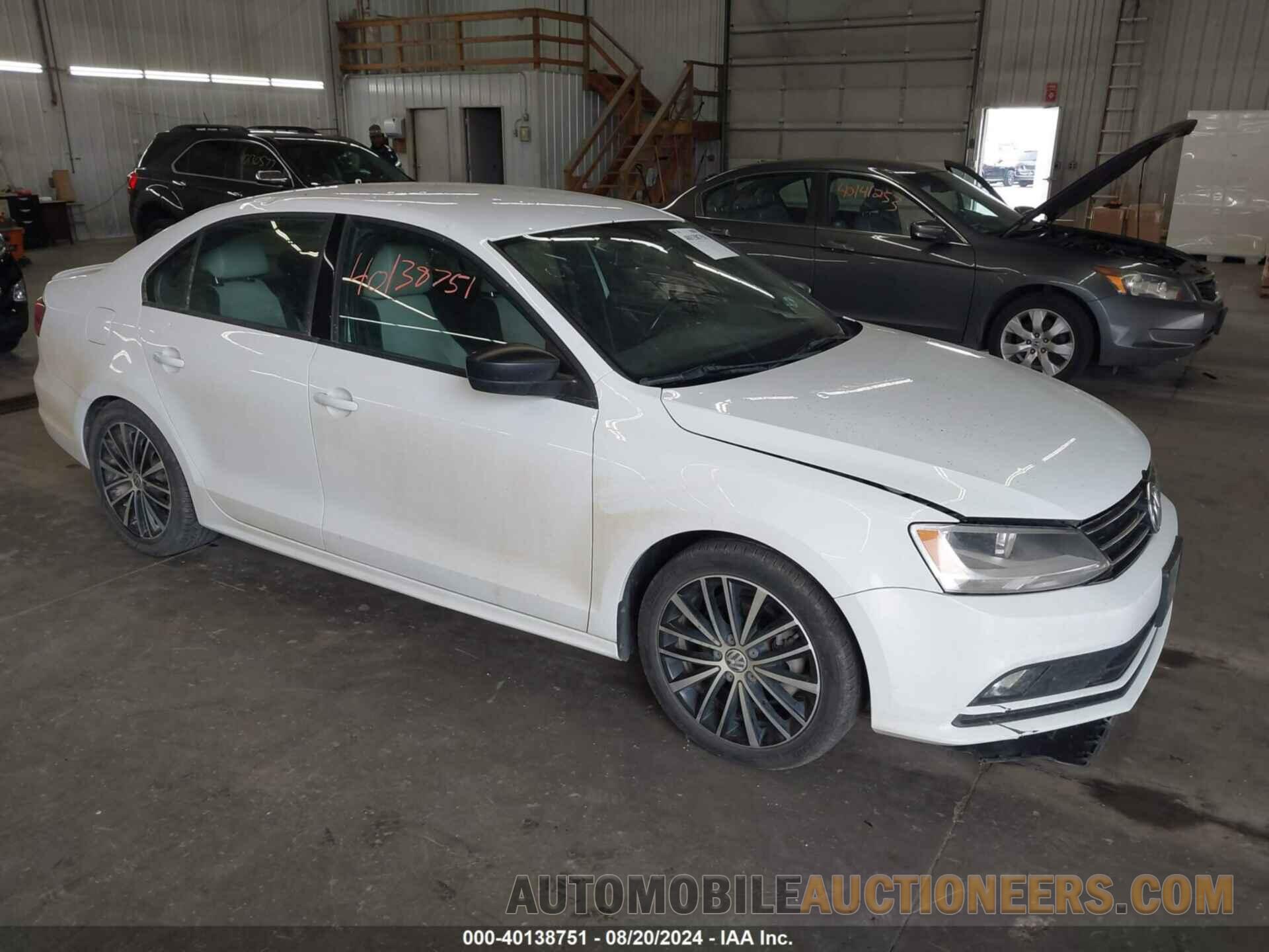 3VWD17AJ1FM405818 VOLKSWAGEN JETTA 2015