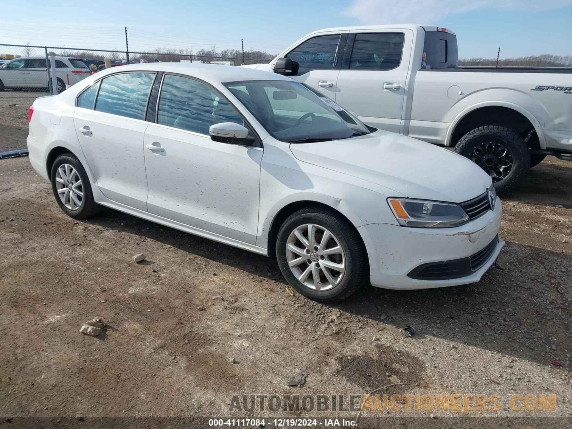 3VWD17AJ2EM326933 VOLKSWAGEN JETTA 2014