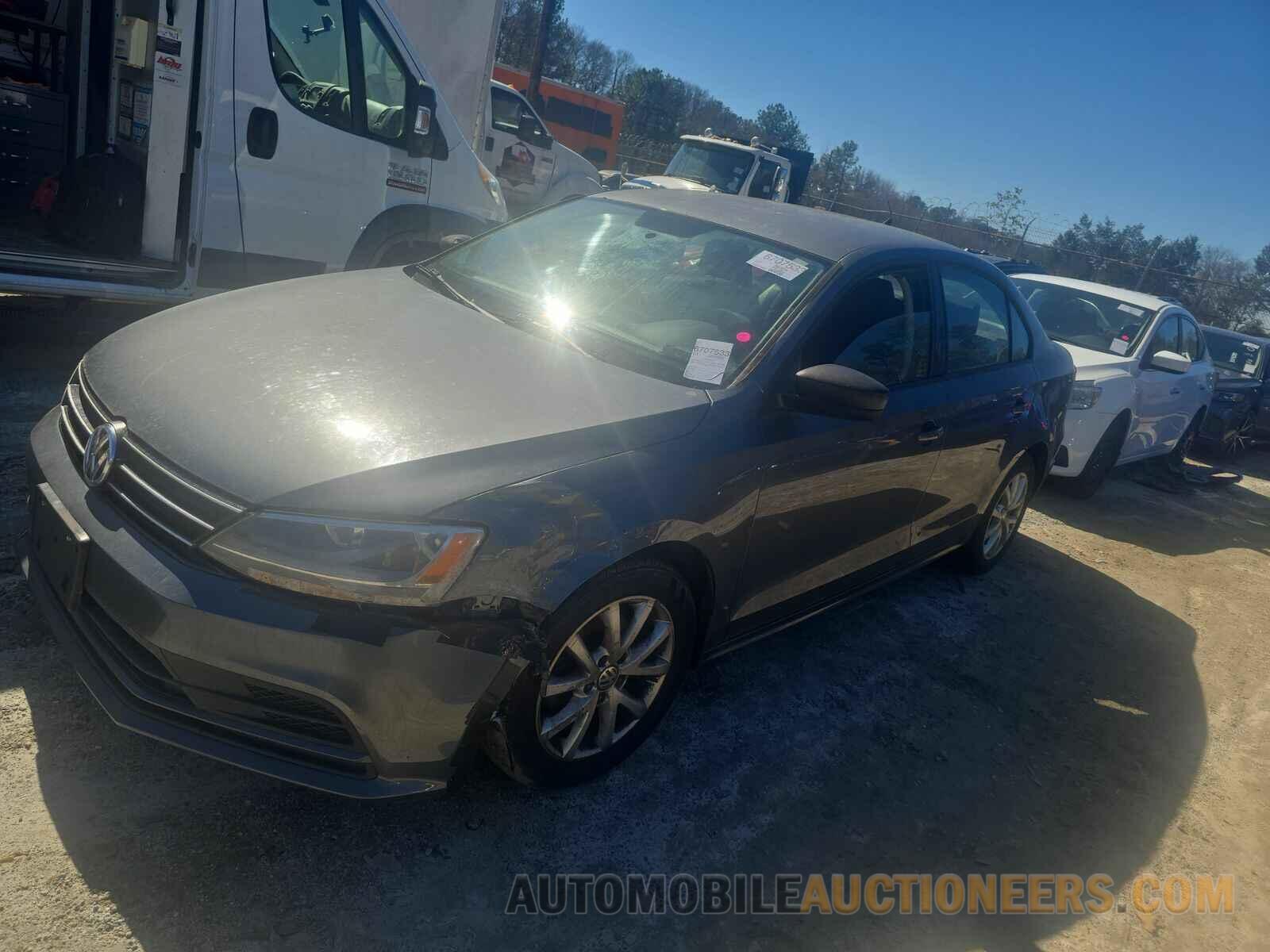 3VWD17AJ2FM269831 Volkswagen Jetta 2015