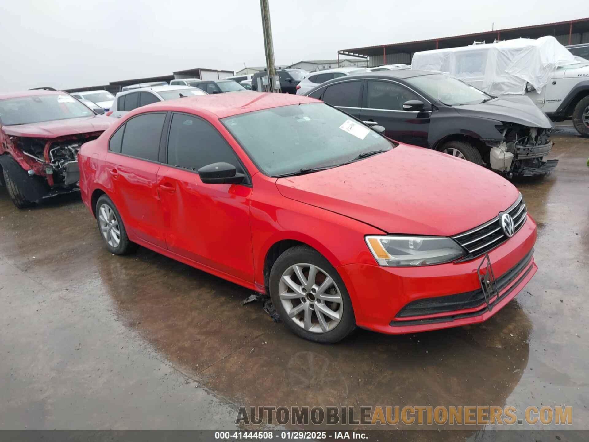 3VWD17AJ3FM261513 VOLKSWAGEN JETTA 2015