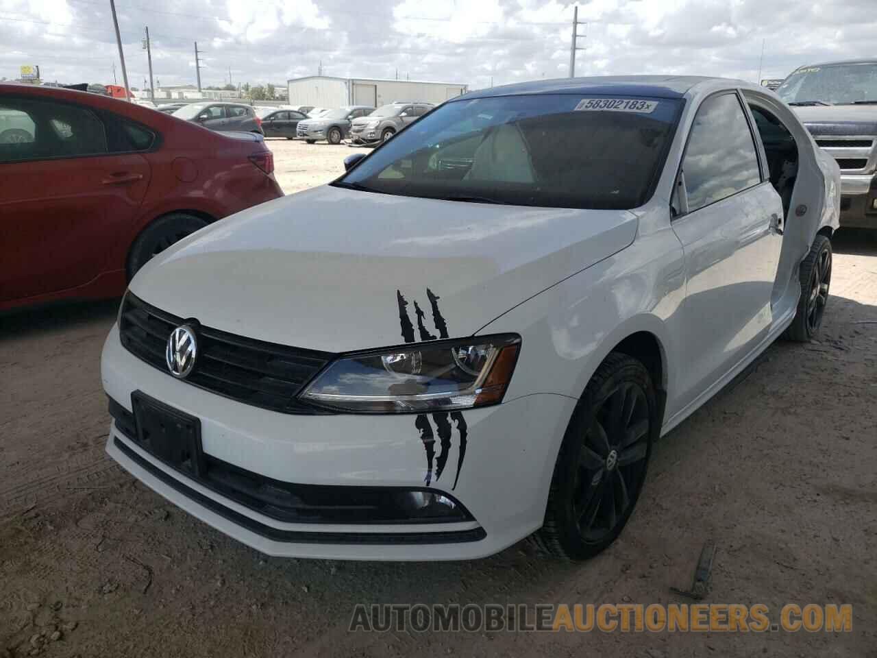 3VWD17AJ3JM210215 VOLKSWAGEN JETTA 2018