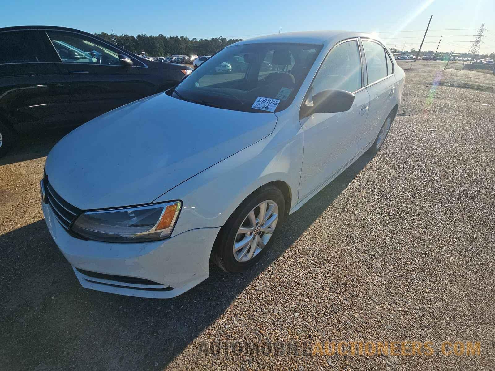 3VWD17AJ4FM257597 Volkswagen Jetta 2015