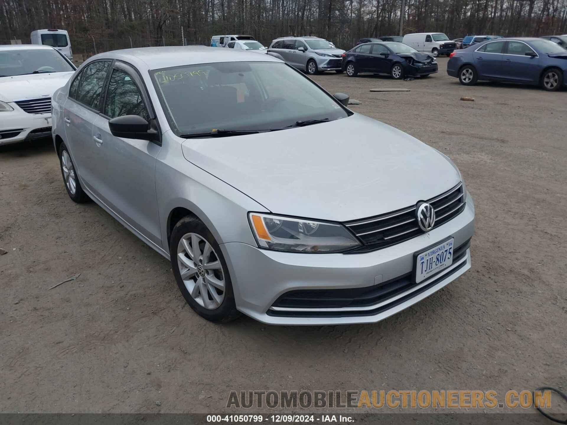 3VWD17AJ4FM318589 VOLKSWAGEN JETTA 2015