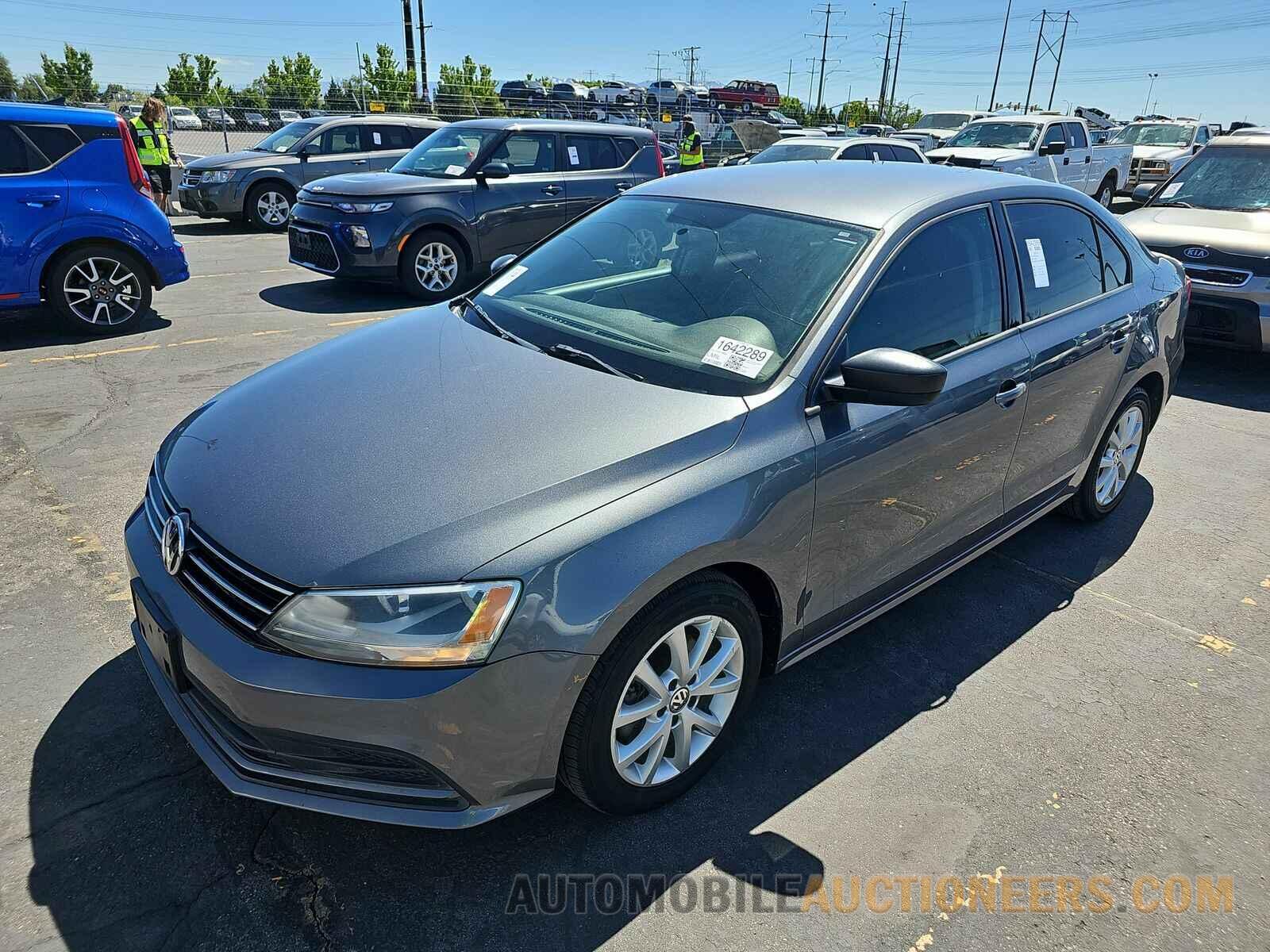 3VWD17AJ4FM319693 Volkswagen Jetta 2015