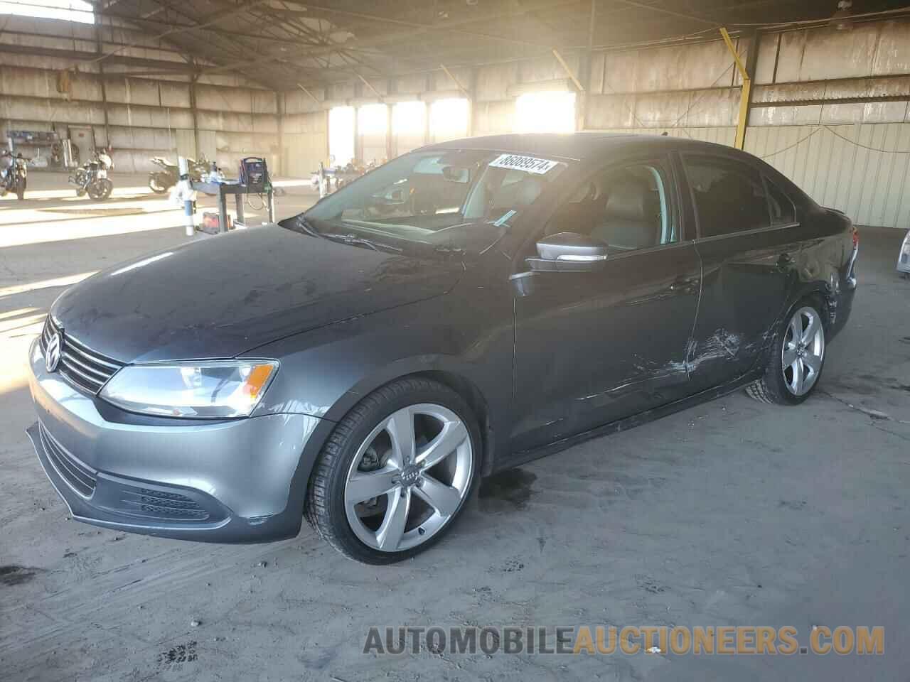 3VWD17AJ5EM432518 VOLKSWAGEN JETTA 2014