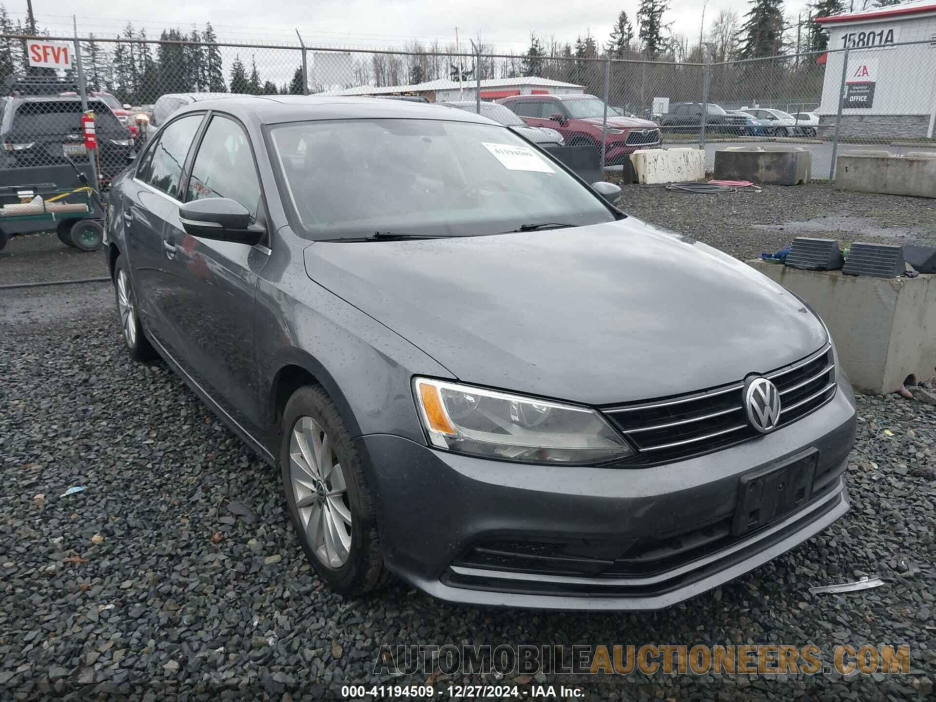 3VWD17AJ5FM282749 VOLKSWAGEN JETTA 2015