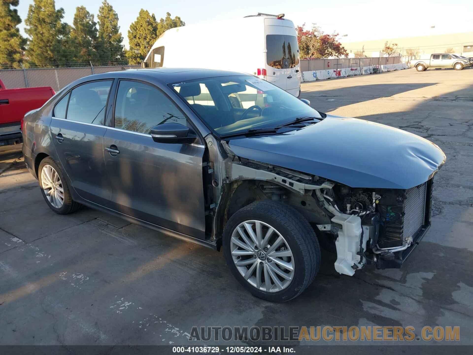 3VWD17AJ5FM352220 VOLKSWAGEN JETTA 2015