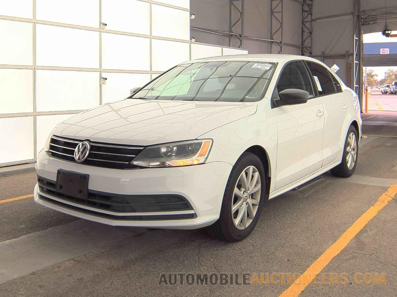 3VWD17AJ6FM244723 Volkswagen Jetta 2015