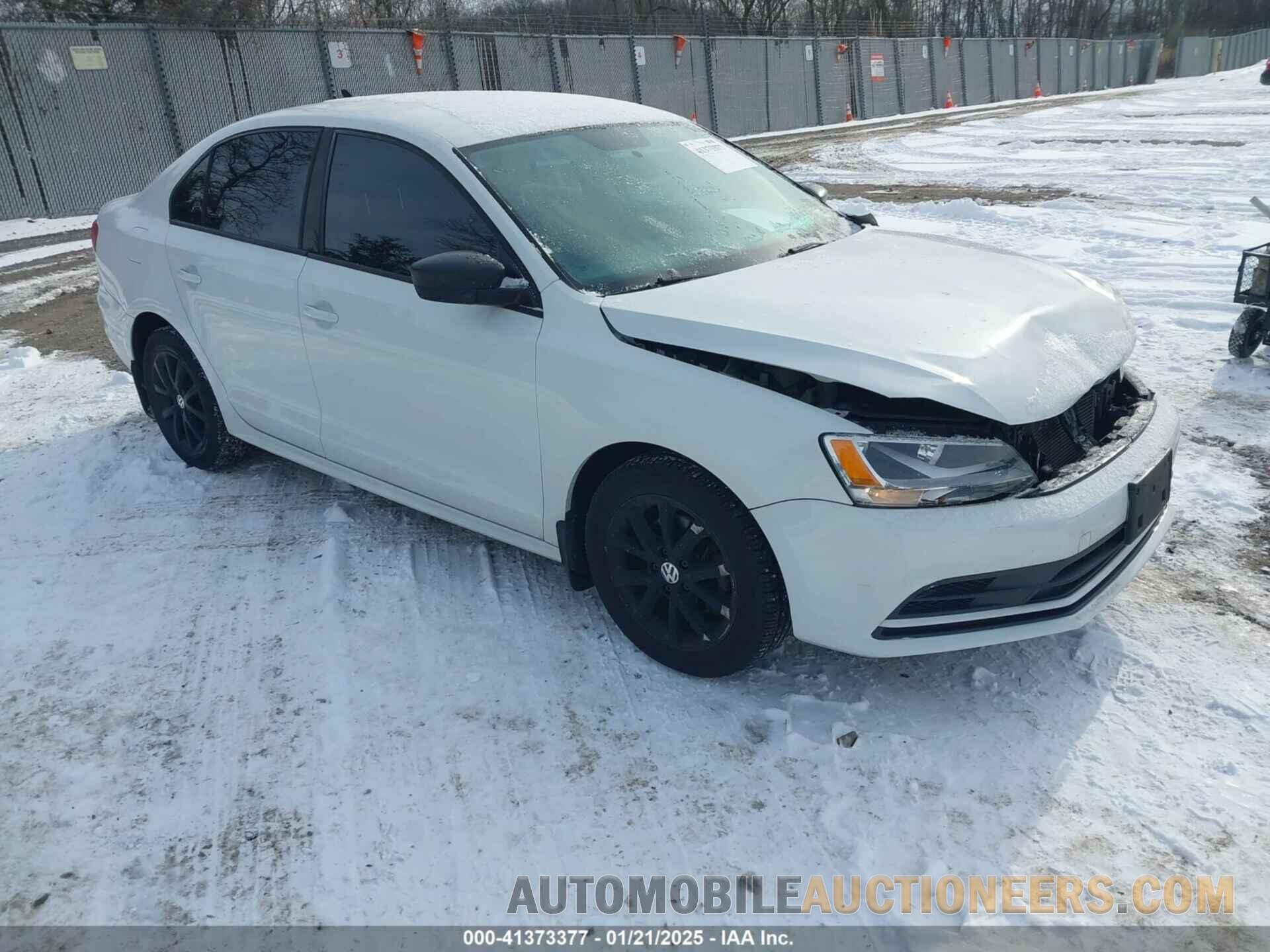 3VWD17AJ7FM347214 VOLKSWAGEN JETTA 2015