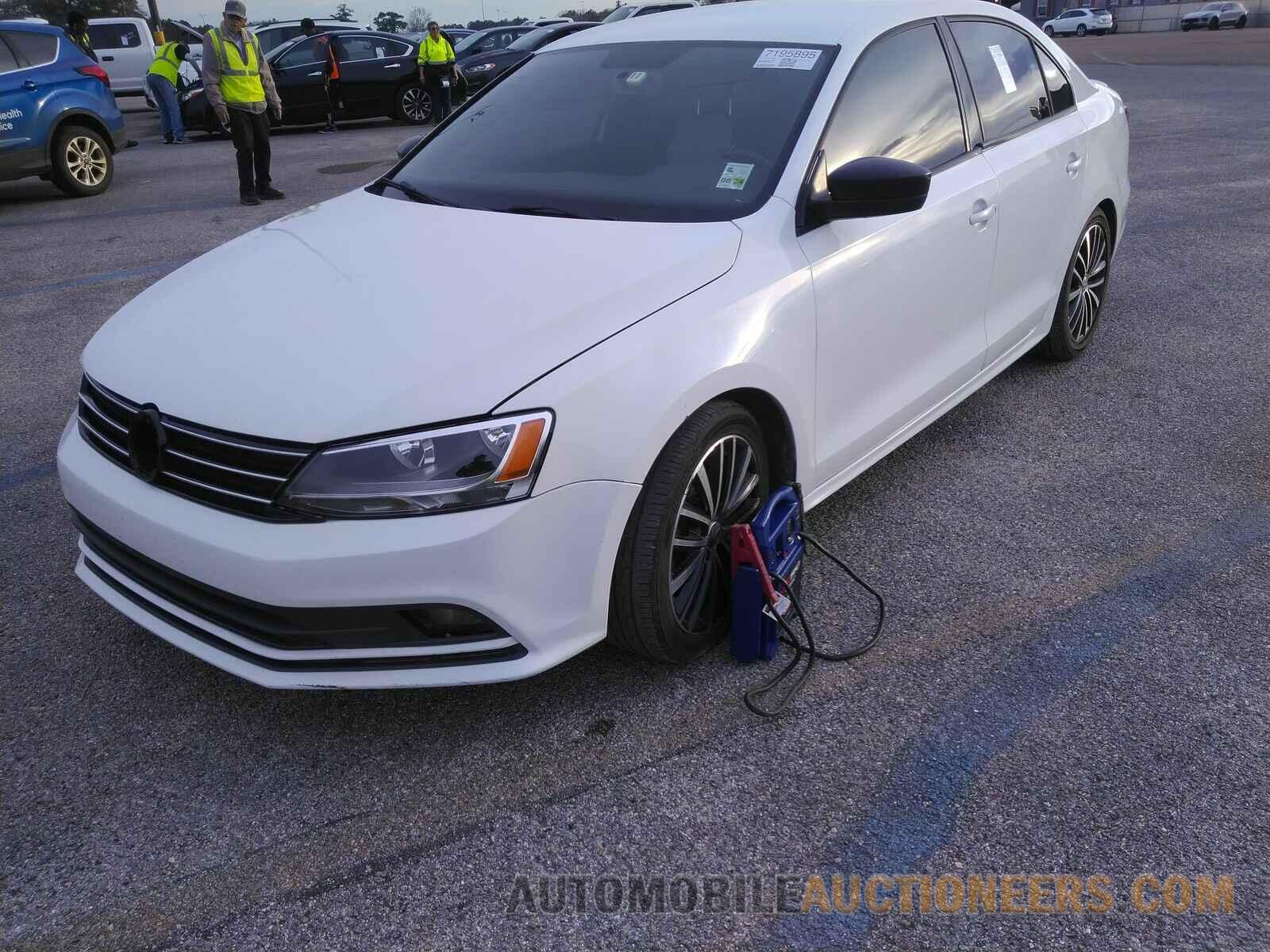 3VWD17AJ7GM394860 Volkswagen Jetta Sedan 2016