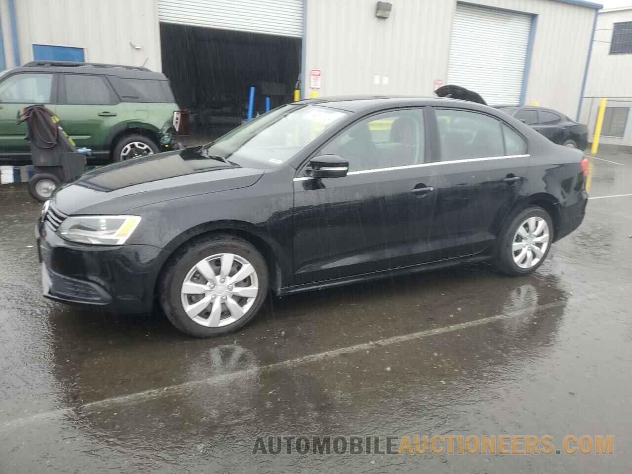 3VWD17AJ8EM289418 VOLKSWAGEN JETTA 2014