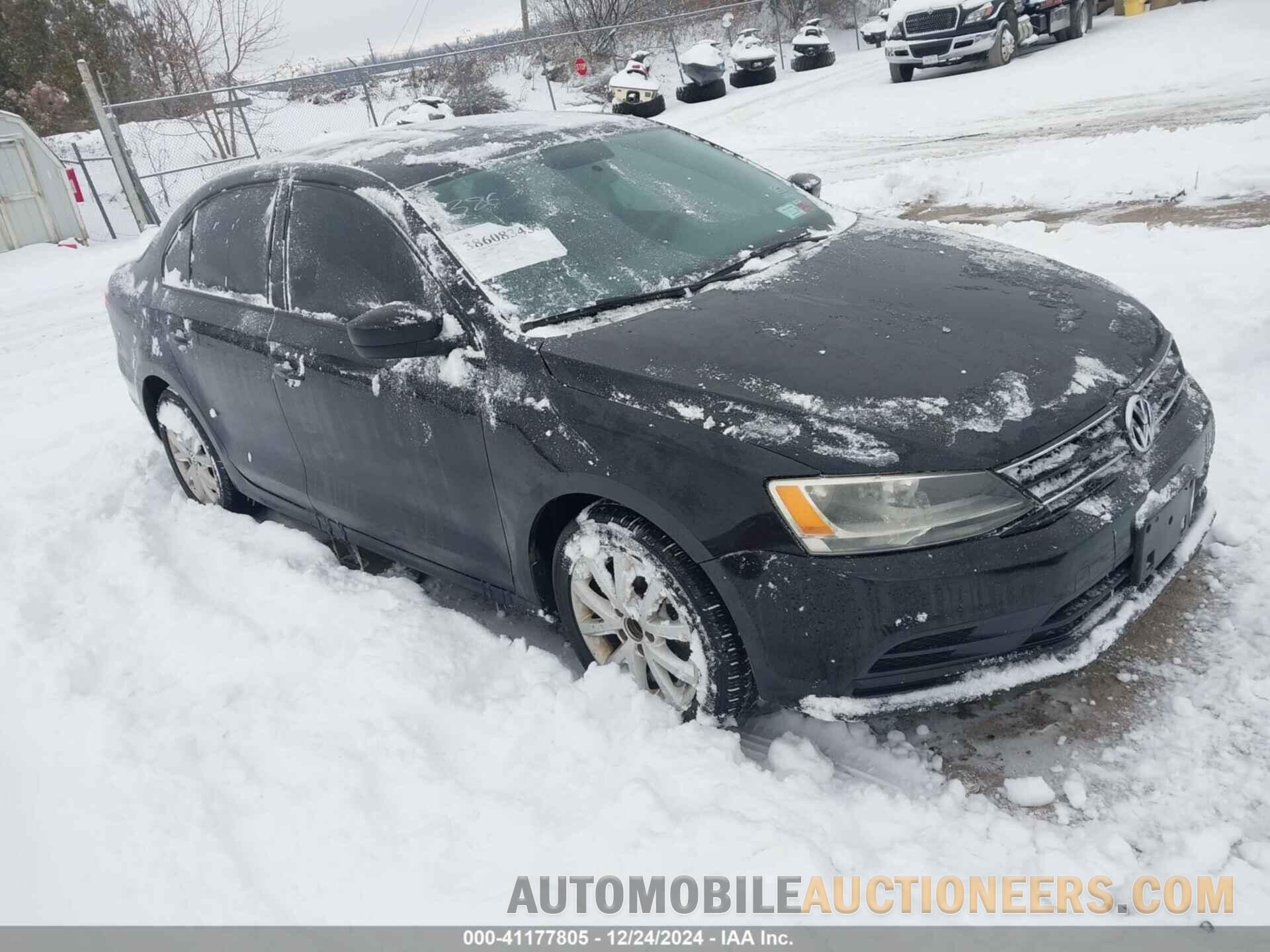 3VWD17AJ8FM321933 VOLKSWAGEN JETTA 2015