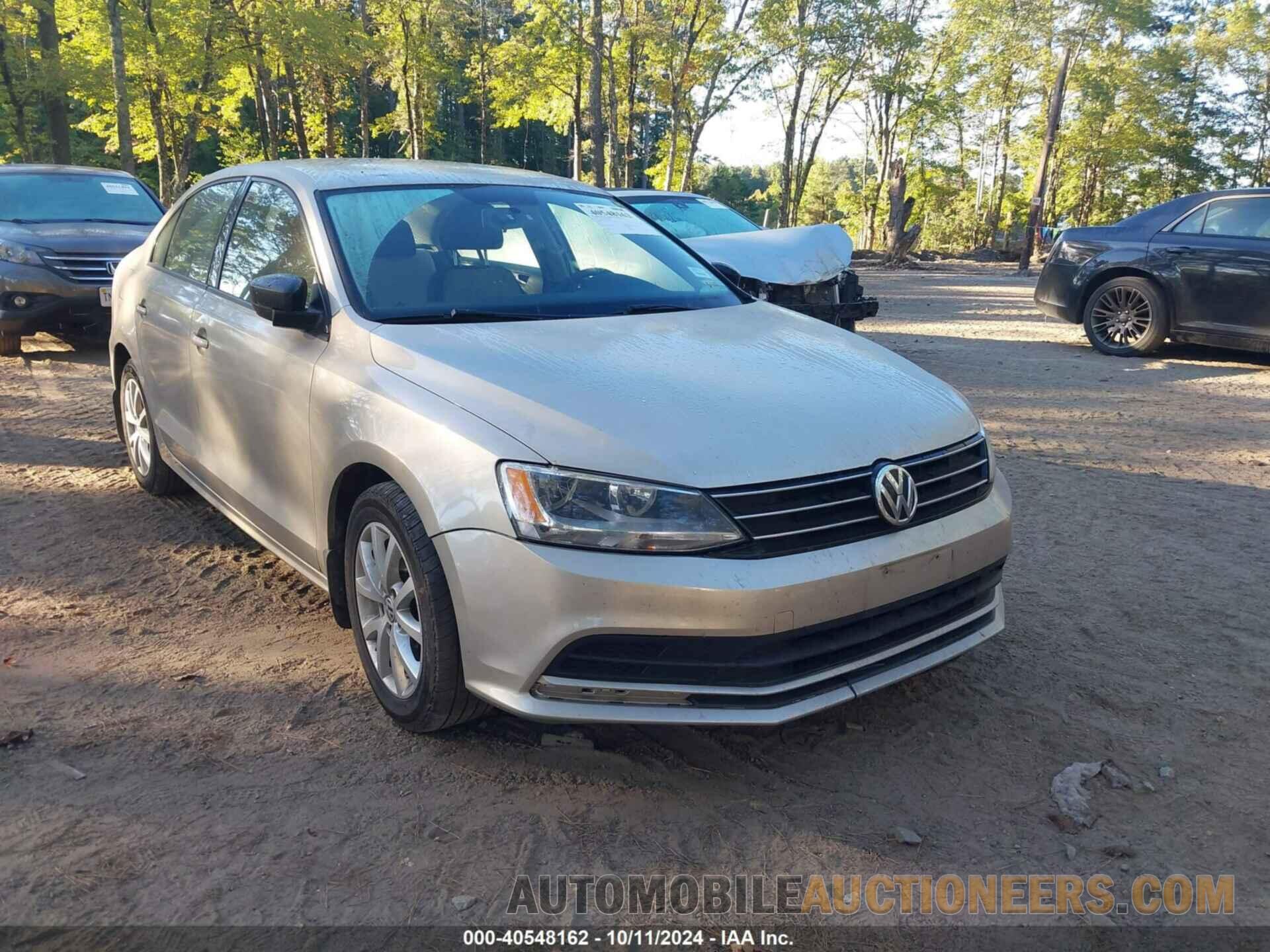 3VWD17AJ8FM326758 VOLKSWAGEN JETTA 2015