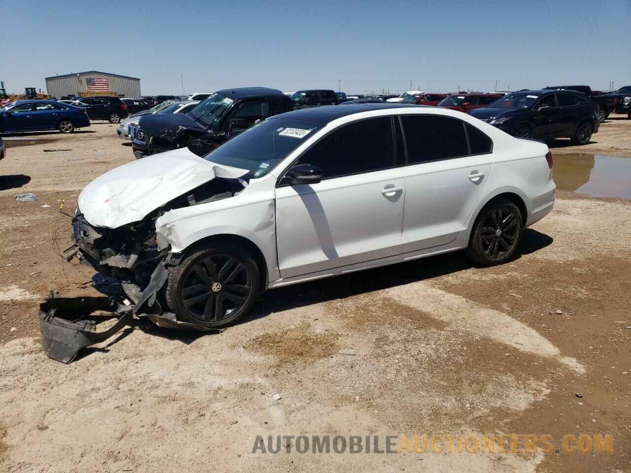 3VWD17AJ8JM207374 VOLKSWAGEN JETTA 2018