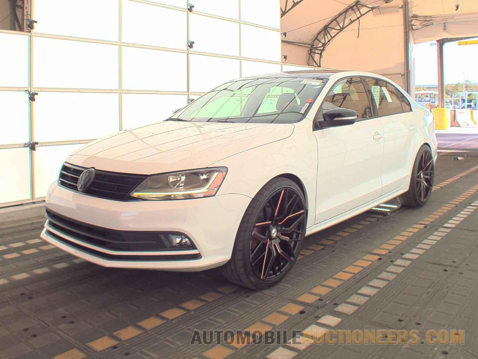 3VWD17AJ8JM214034 Volkswagen Jetta 2018