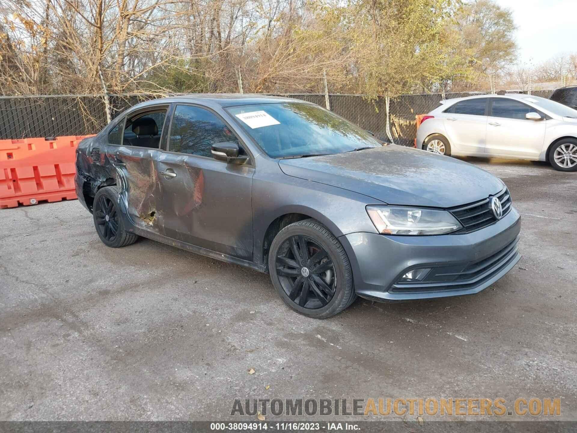 3VWD17AJ9JM208467 VOLKSWAGEN JETTA 2018