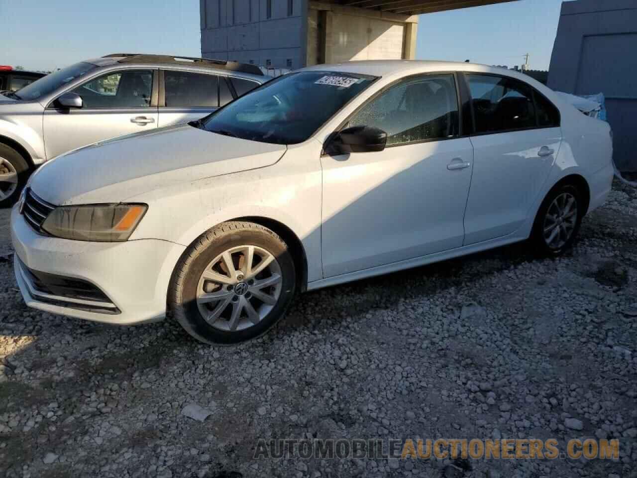 3VWD17AJXFM240058 VOLKSWAGEN JETTA 2015