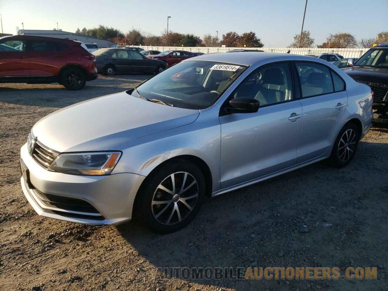 3VWD67AJ0GM225703 VOLKSWAGEN JETTA 2016