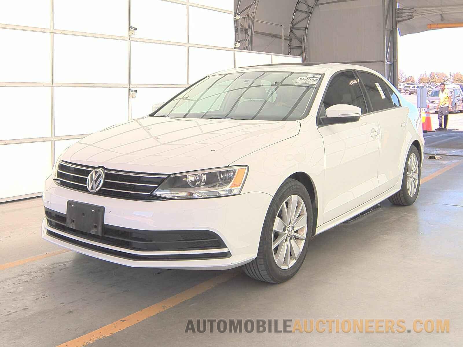 3VWD67AJ4GM311564 Volkswagen Jetta 2016