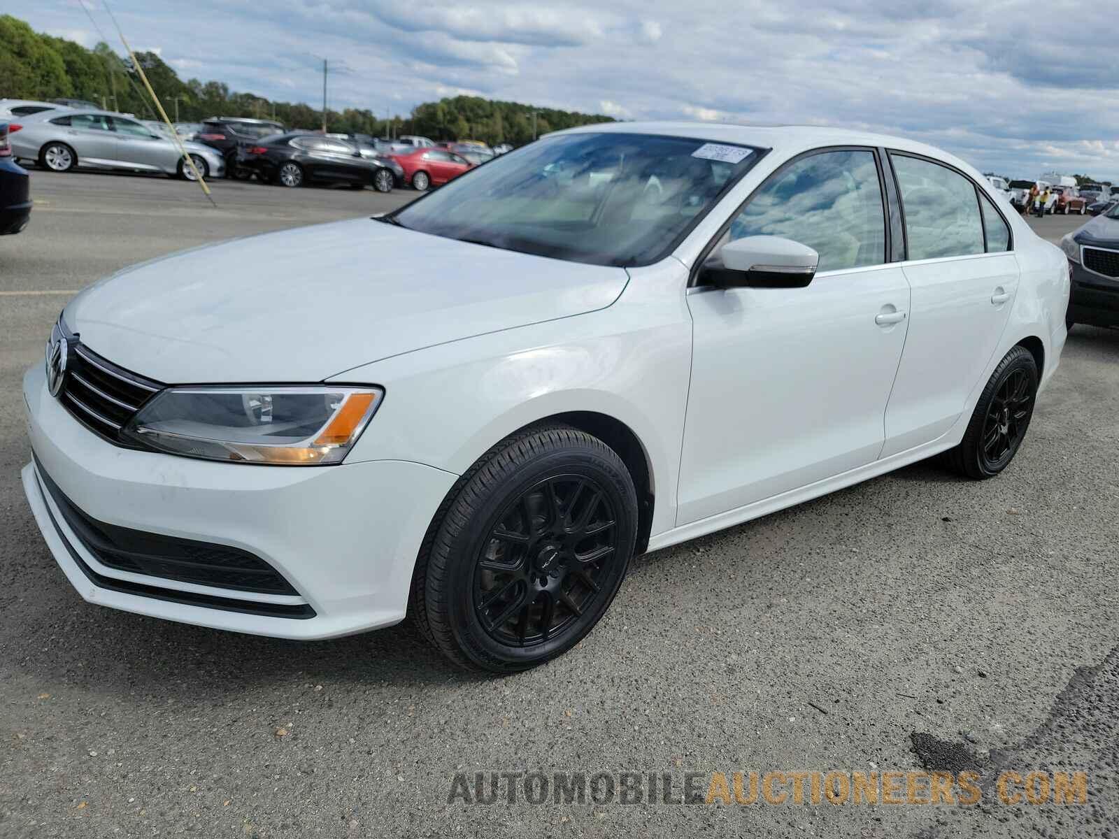 3VWD67AJ7GM380152 Volkswagen Jetta 2016