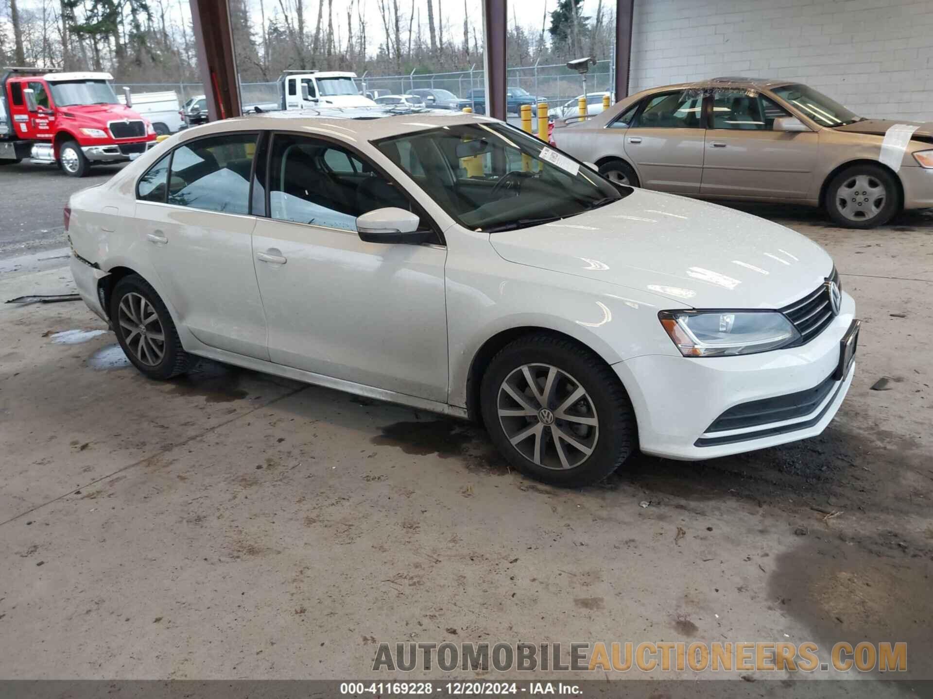 3VWDB7AJ0HM305662 VOLKSWAGEN JETTA 2017