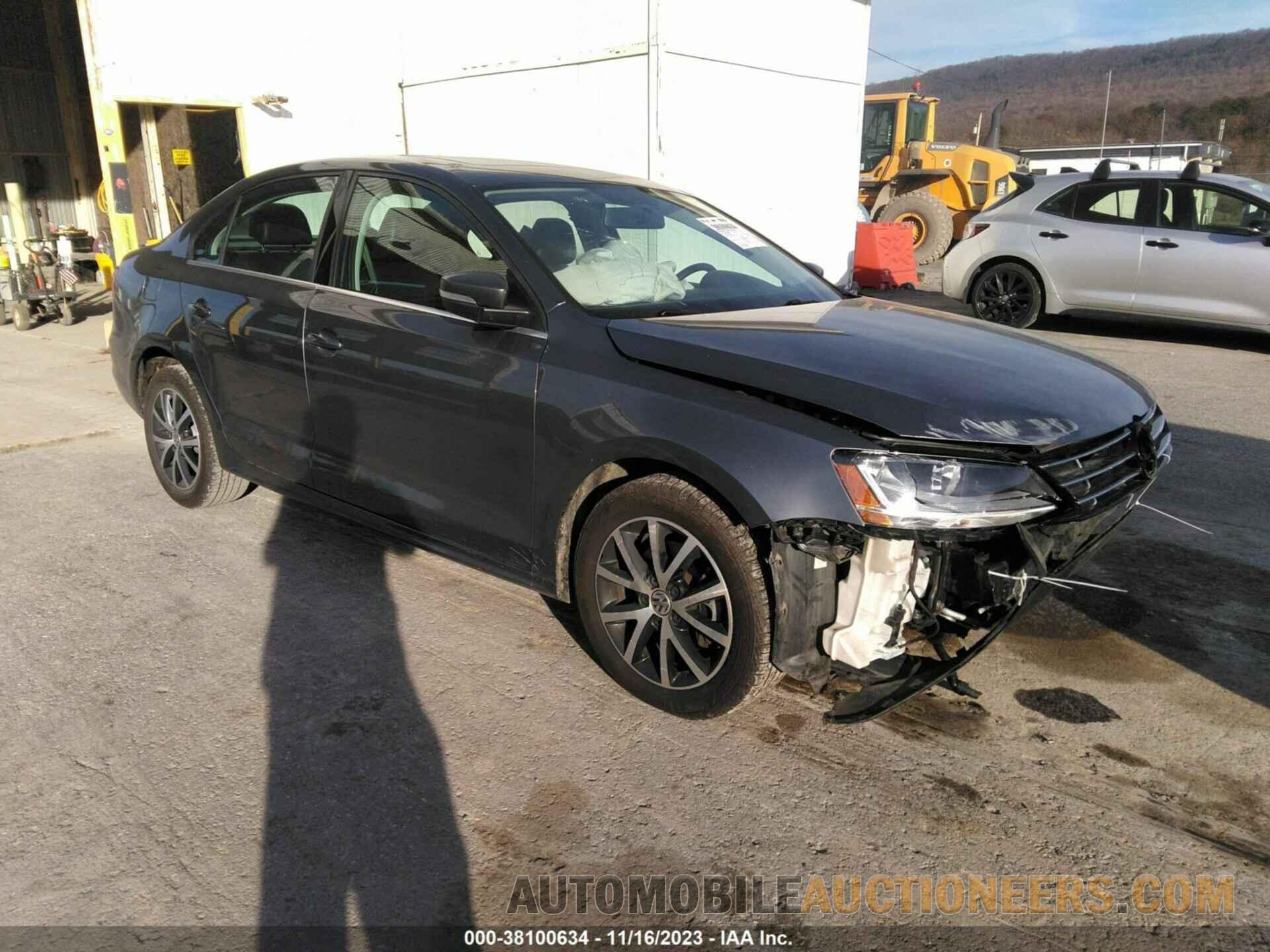 3VWDB7AJ1JM241055 VOLKSWAGEN JETTA 2018